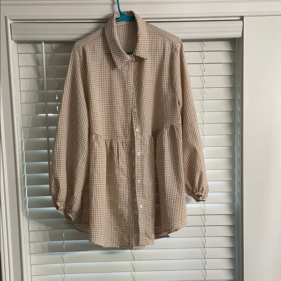 SHEIN Tops - SHEIN Brown Checkered Button Down Shirt